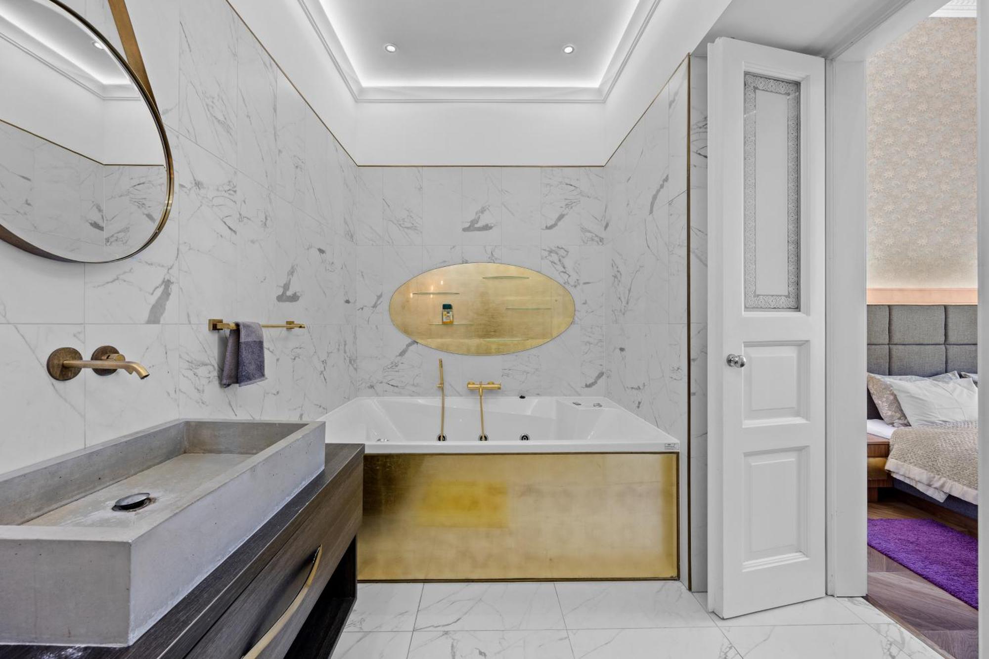Count Zrinyi Basilica Luxurious Residence Budapest Bagian luar foto