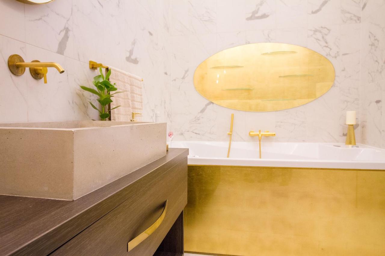 Count Zrinyi Basilica Luxurious Residence Budapest Bagian luar foto